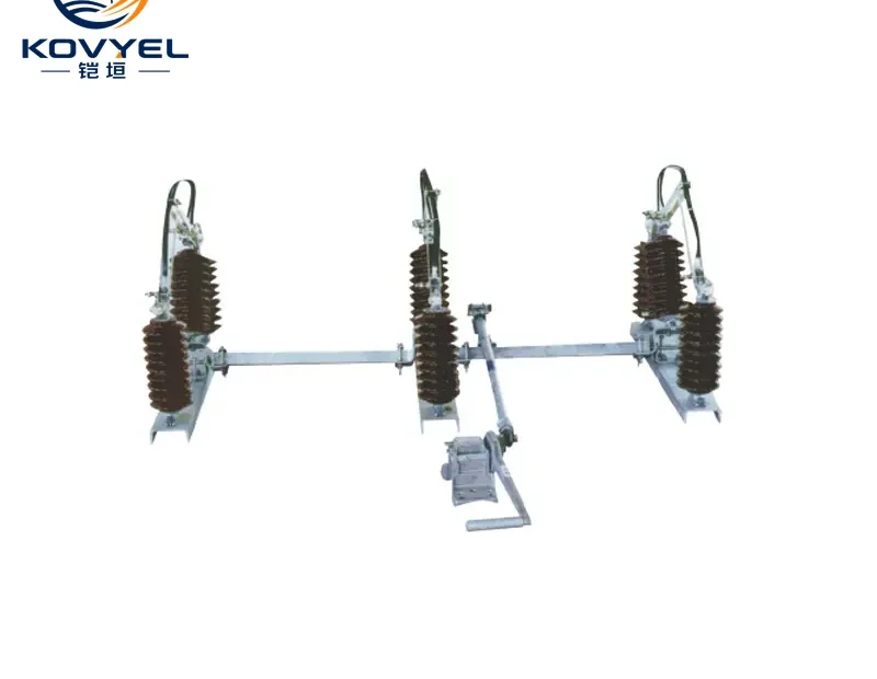 KOVYEL RGW1 Type Three Pole Outdoor Disconnector With Fuse-bases - product image 1
