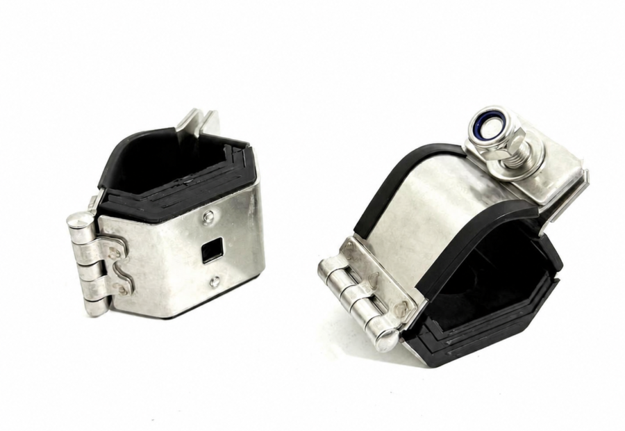 IEC 61914 316L SS FF-T2733 Trefoil Cable Cleat With M8 bolt
