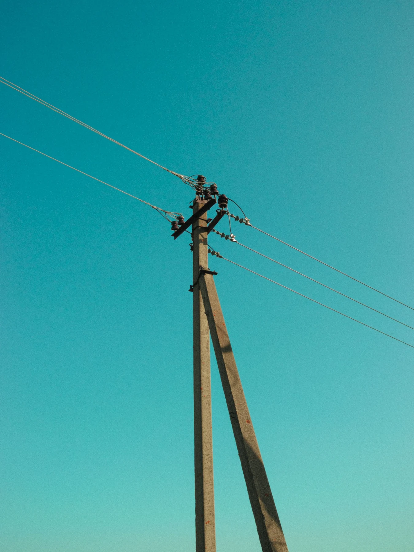 Representative concrete-pole overhead distribution line application